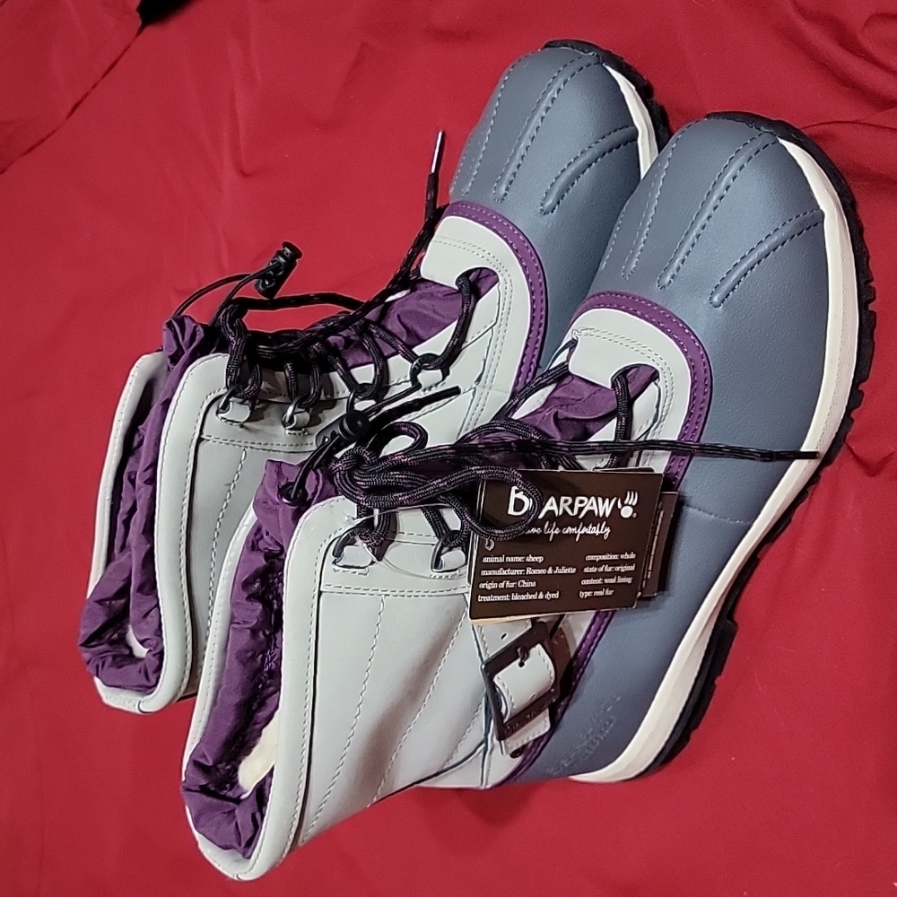 NWT🔥 Women's Bearpaw Waterproof Boots, Style: Nelly, Size 9